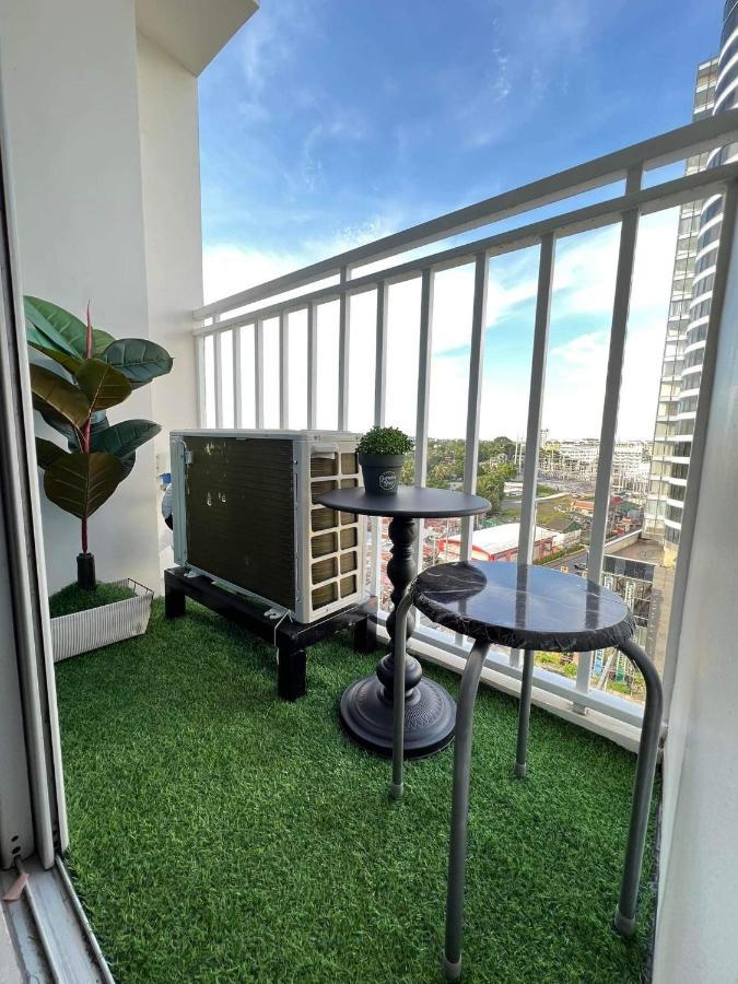 Aparthotel Inspiria Abreeza Davao Stadt Exterior foto